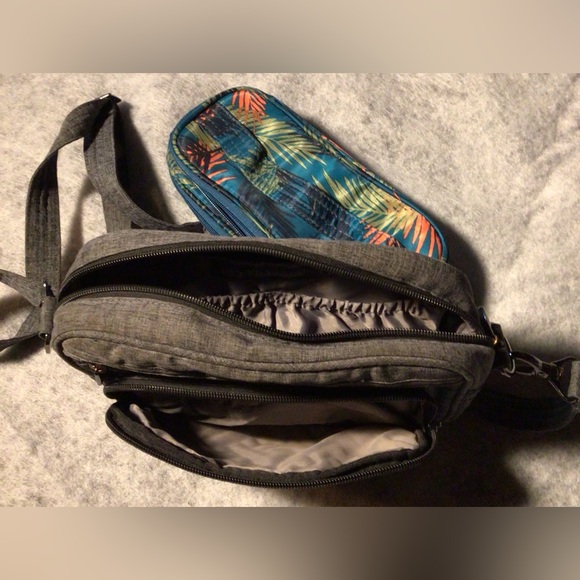 lug Carousel & lug Double Decker Bundle - Picture 7 of 10